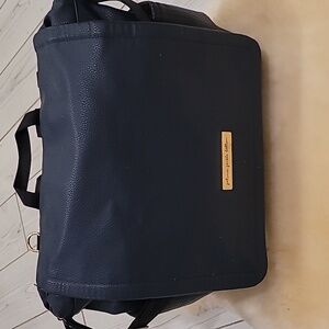 Boxy petunia pickle bottom